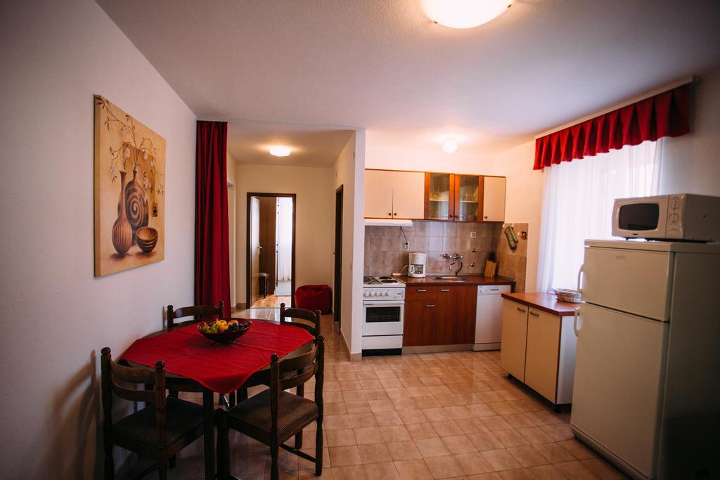 Apartments Ivana Sutivan Habitación foto